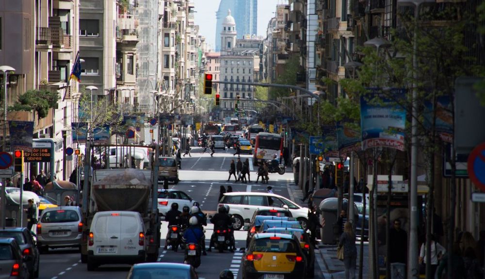 La DGT avisa: las restricciones de las ZBE no eximen del pago del impuesto de circulación 