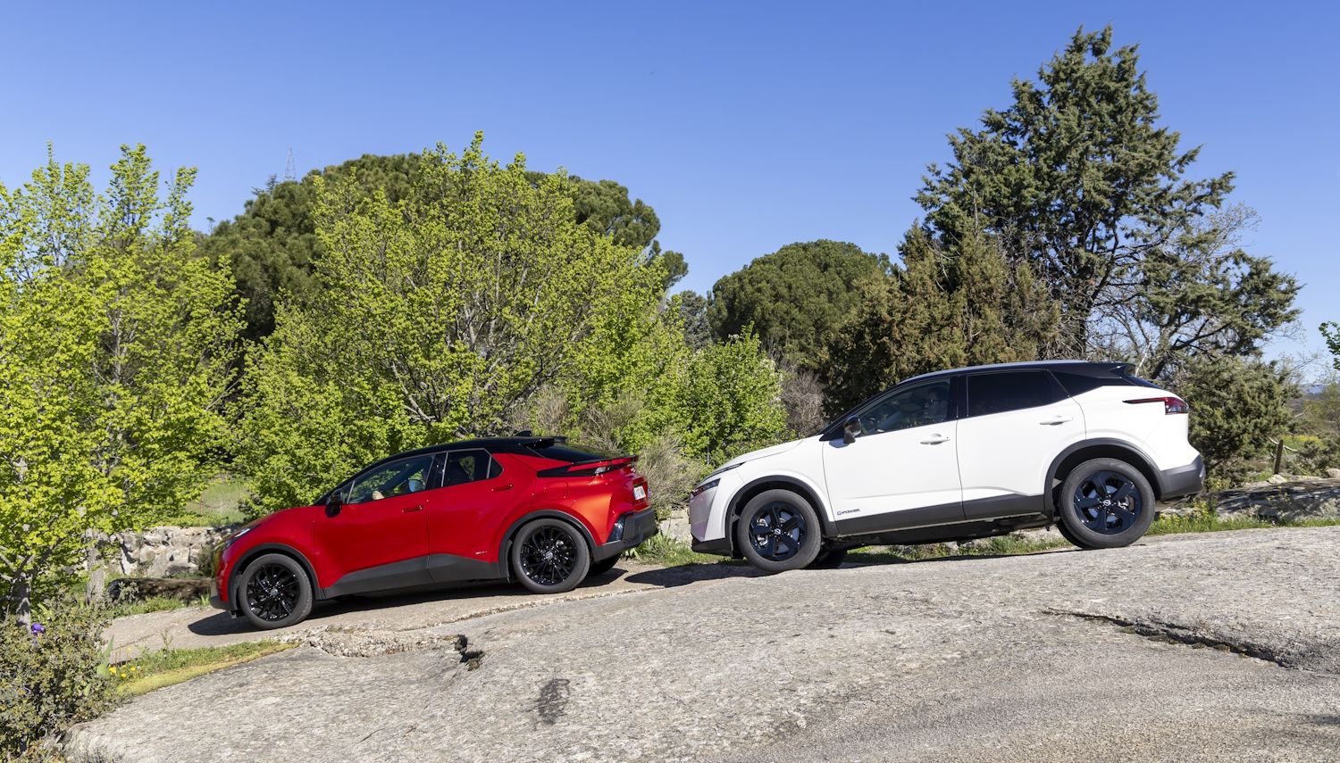 Comparativa: Nissan Qashqai e-Power vs Toyota C-HR 200H