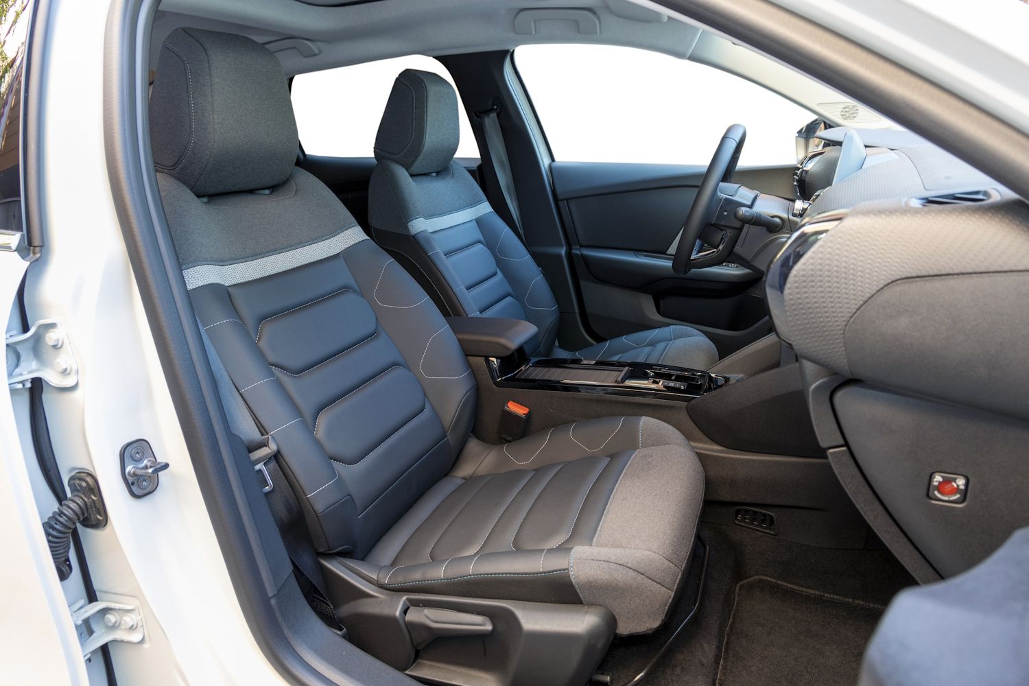 Citroën ë-C4 X 2024