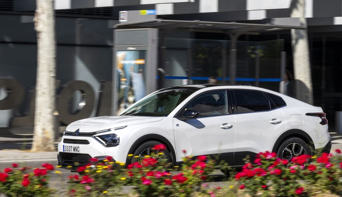 Es un coche sencillo, pero de gran precio y uno de los coches eléctricos más interesante del mercado