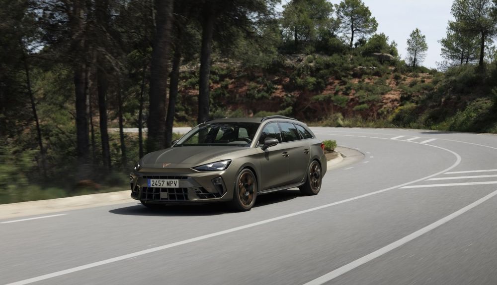 Cupra León Sportstourer VZ TSi/333 4Drive DSG/7 Cupra León Sportstourer VZ TSi/333 4Drive DSG/7