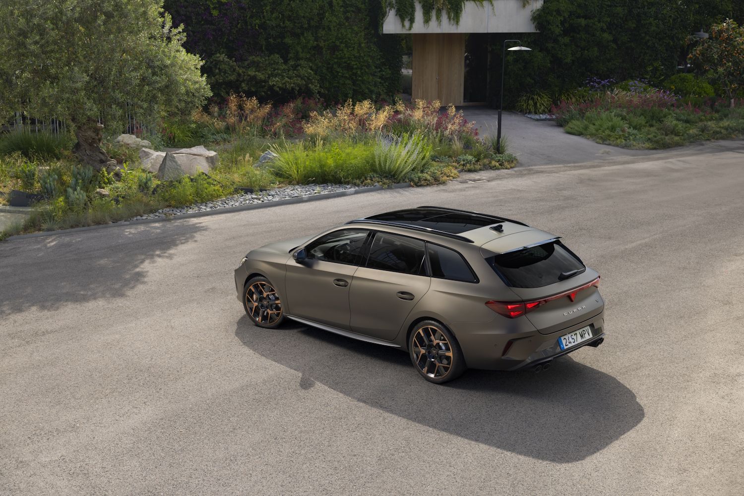 Cupra León Sportstourer VZ TSi/333 4Drive DSG/7