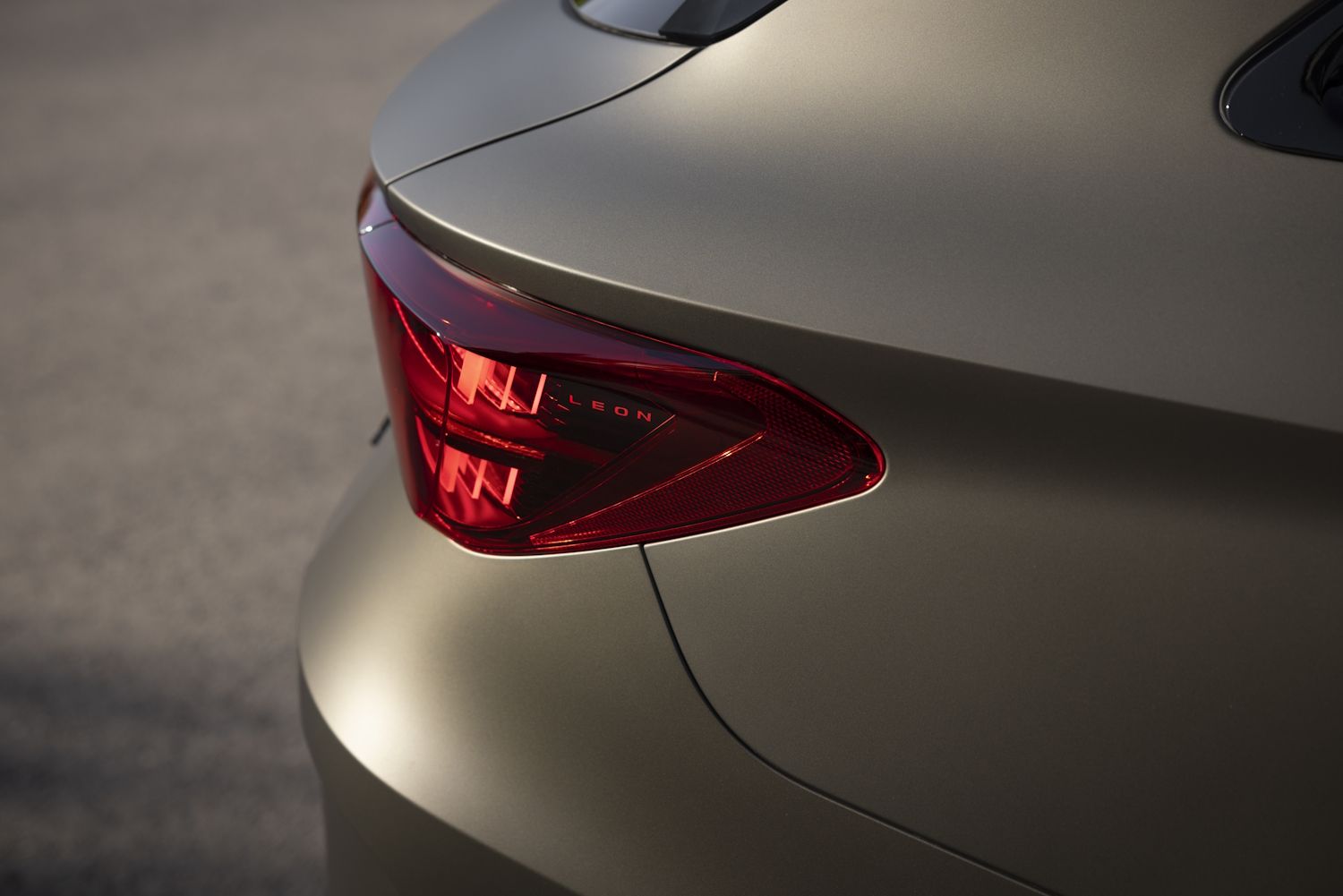 Cupra León Sportstourer VZ TSi/333 4Drive DSG/7