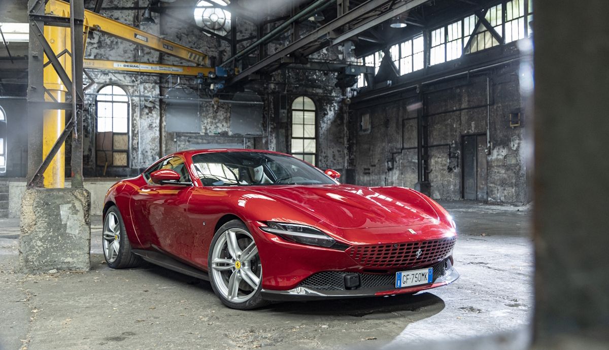 Probamos el Ferrari Roma, un GT pura sangre con motor V8 biturbo para llevarte al éxtasis deportivo