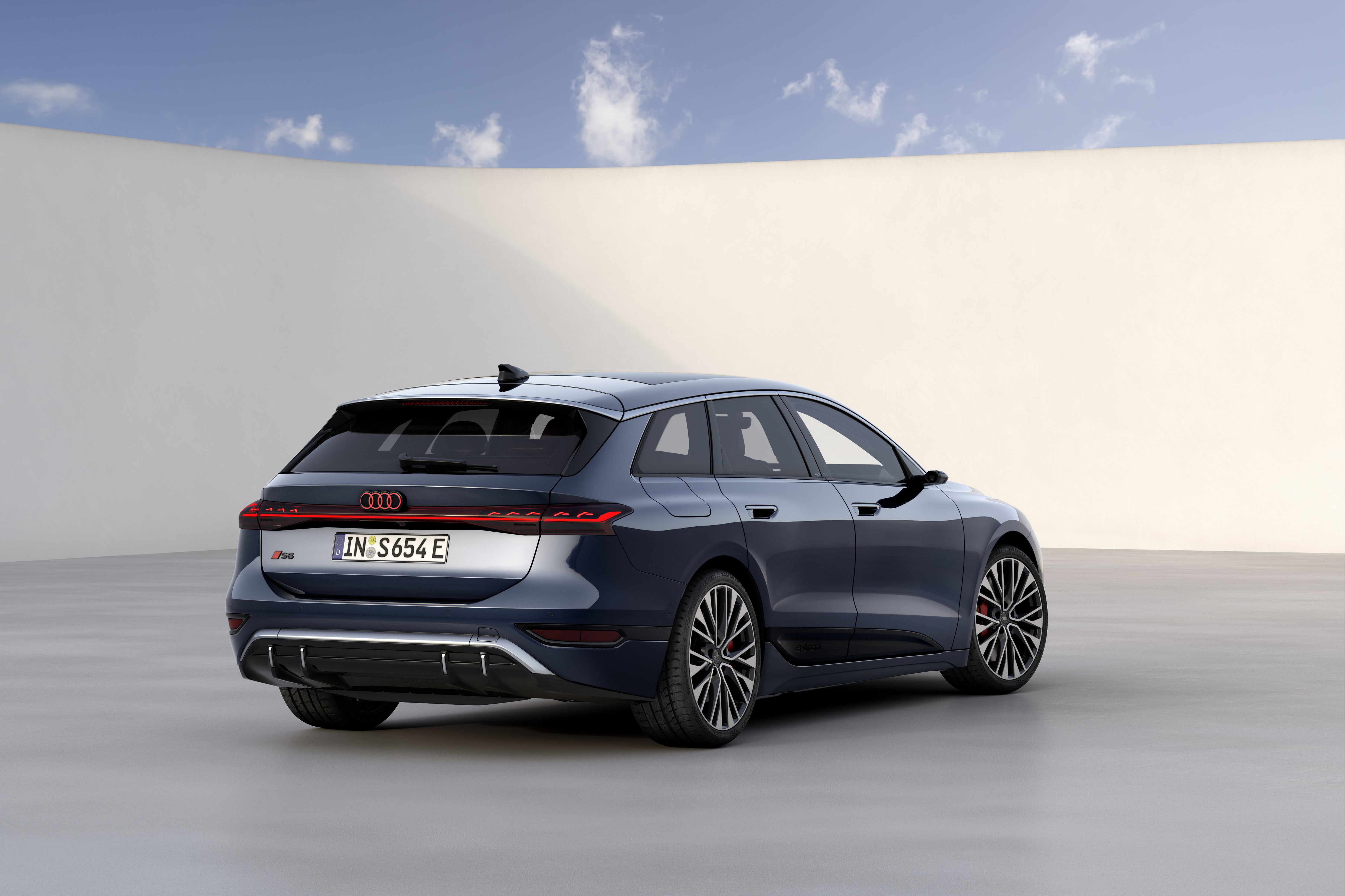 Audi S6 Avant