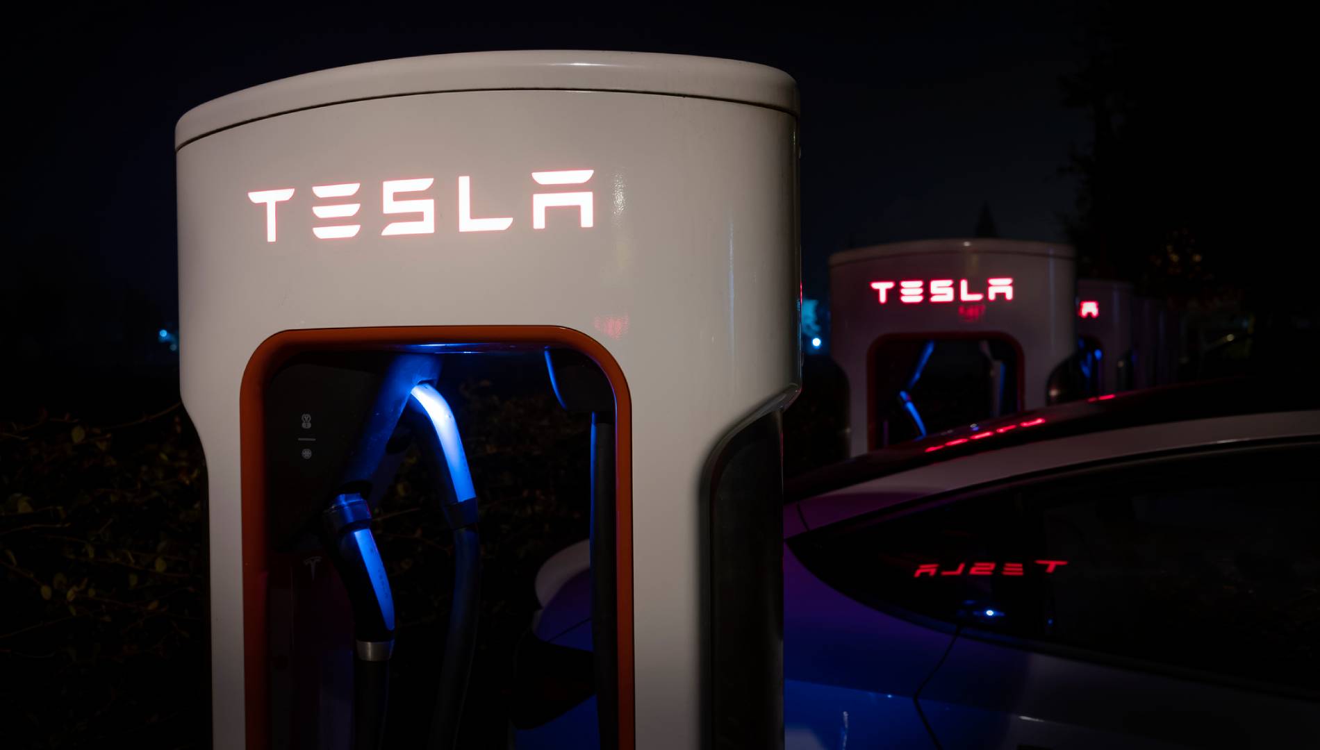 ¡Sorpresa! La mitad de los compradores de Tesla abandonan la marca y se pasan a coches de gasolina