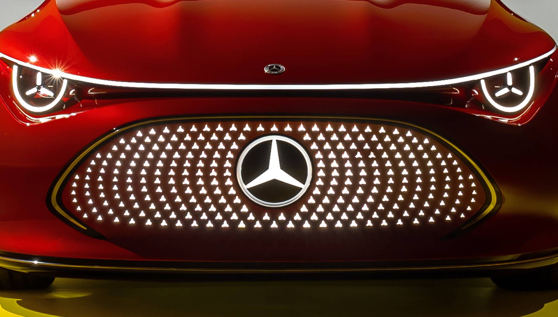 Ya tenemos los primeros datos e imágenes de los próximos Mercedes Clase C y GLC con un motor inédito