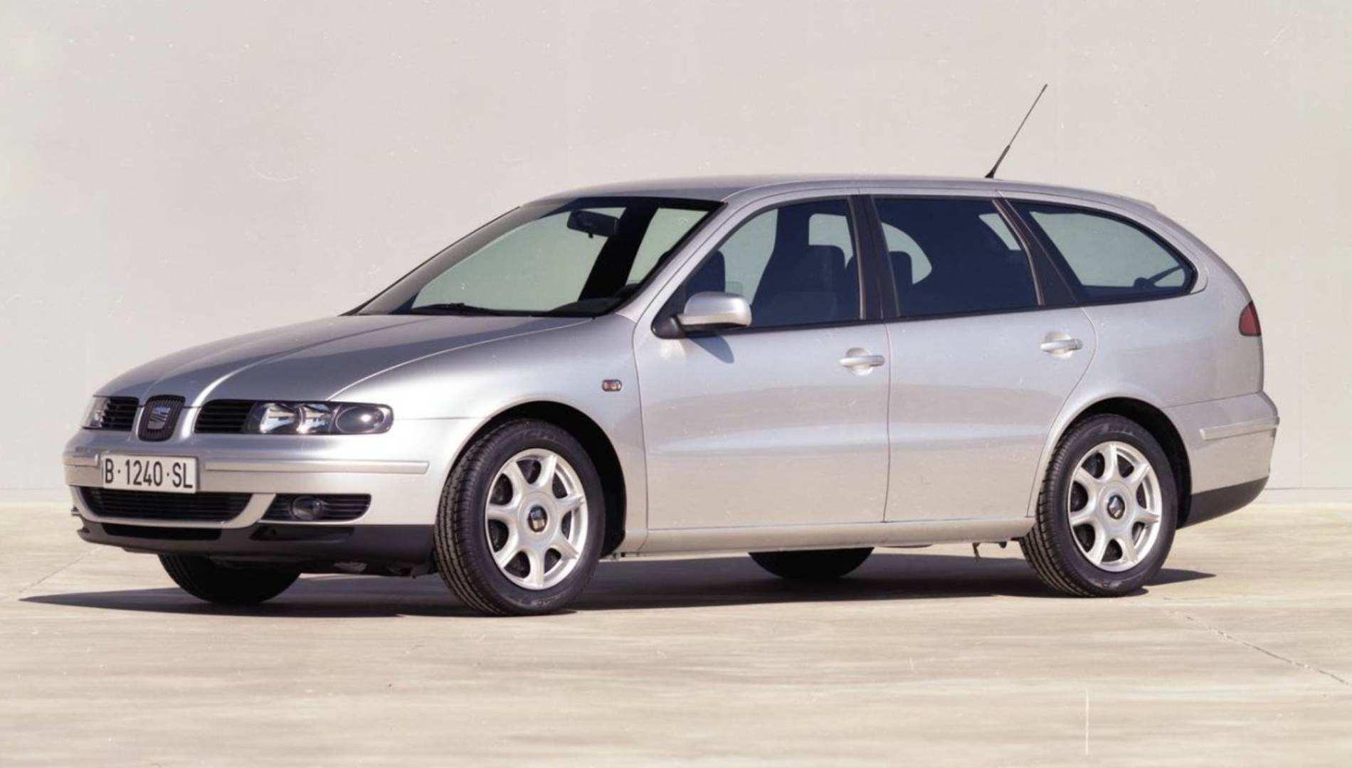 Sale a la luz una carrocería inédita del Seat Toledo II que llevaba años escondida en una nave