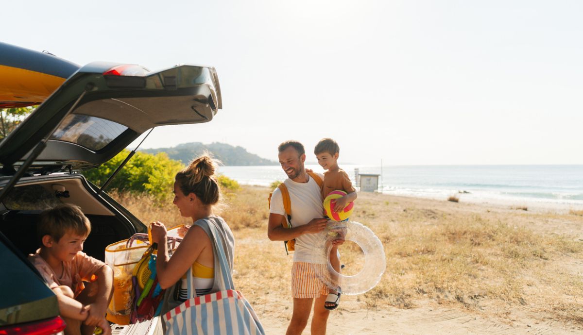 El coche y la playa