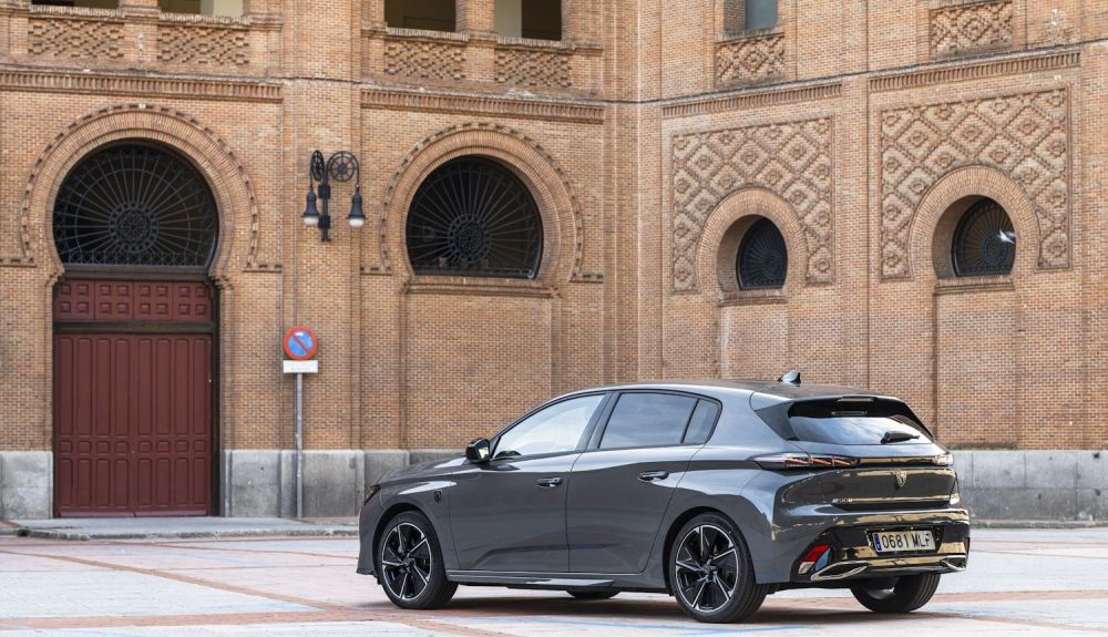Peugeot e-308 GT