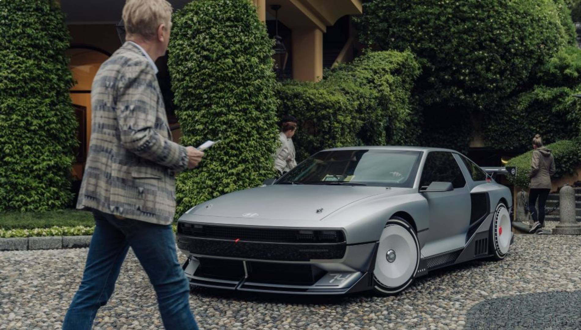 Era el coche más esperado, por fin se confirma su entrada a producción y todos querremos tener uno