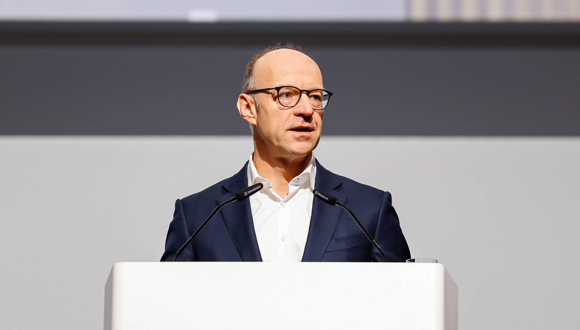 La terrible situación de Volkswagen: tiene menos de dos años ya para salvar la marca