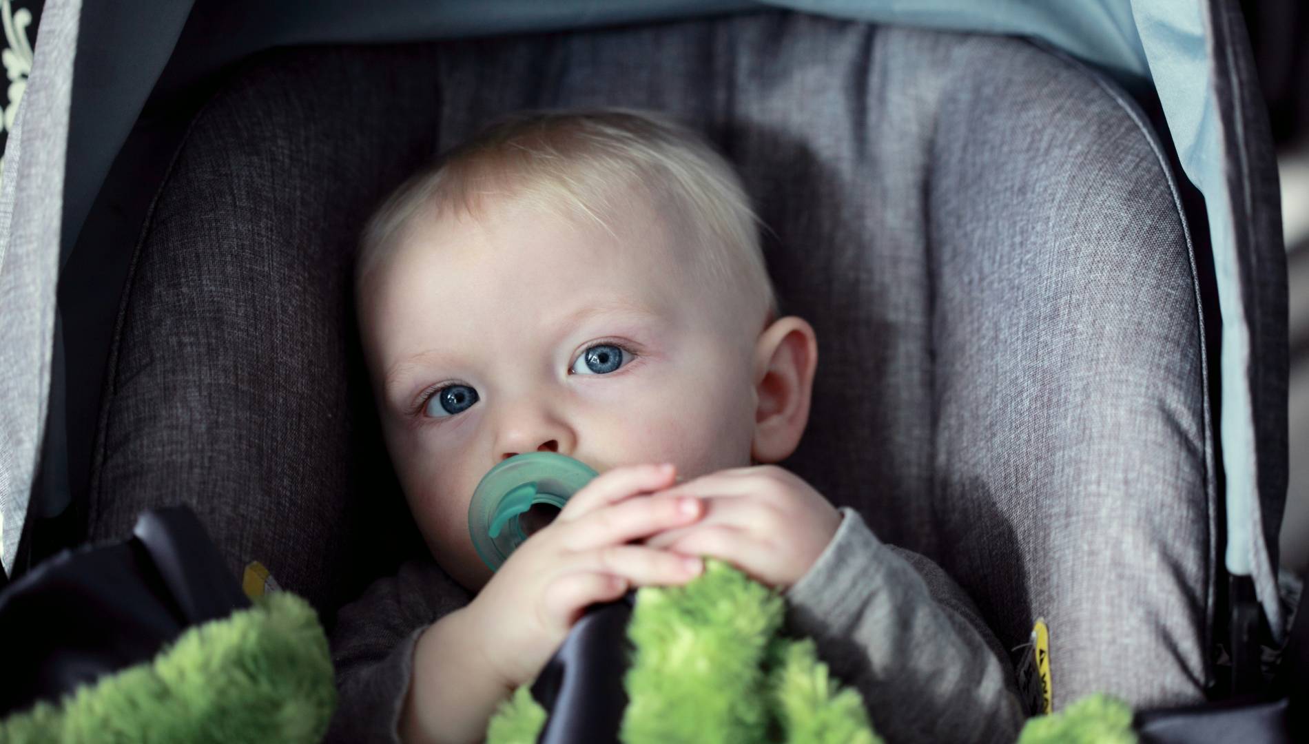 Estos son los nuevos coches en los que la DGT prohíbe ya que viajen niños en España