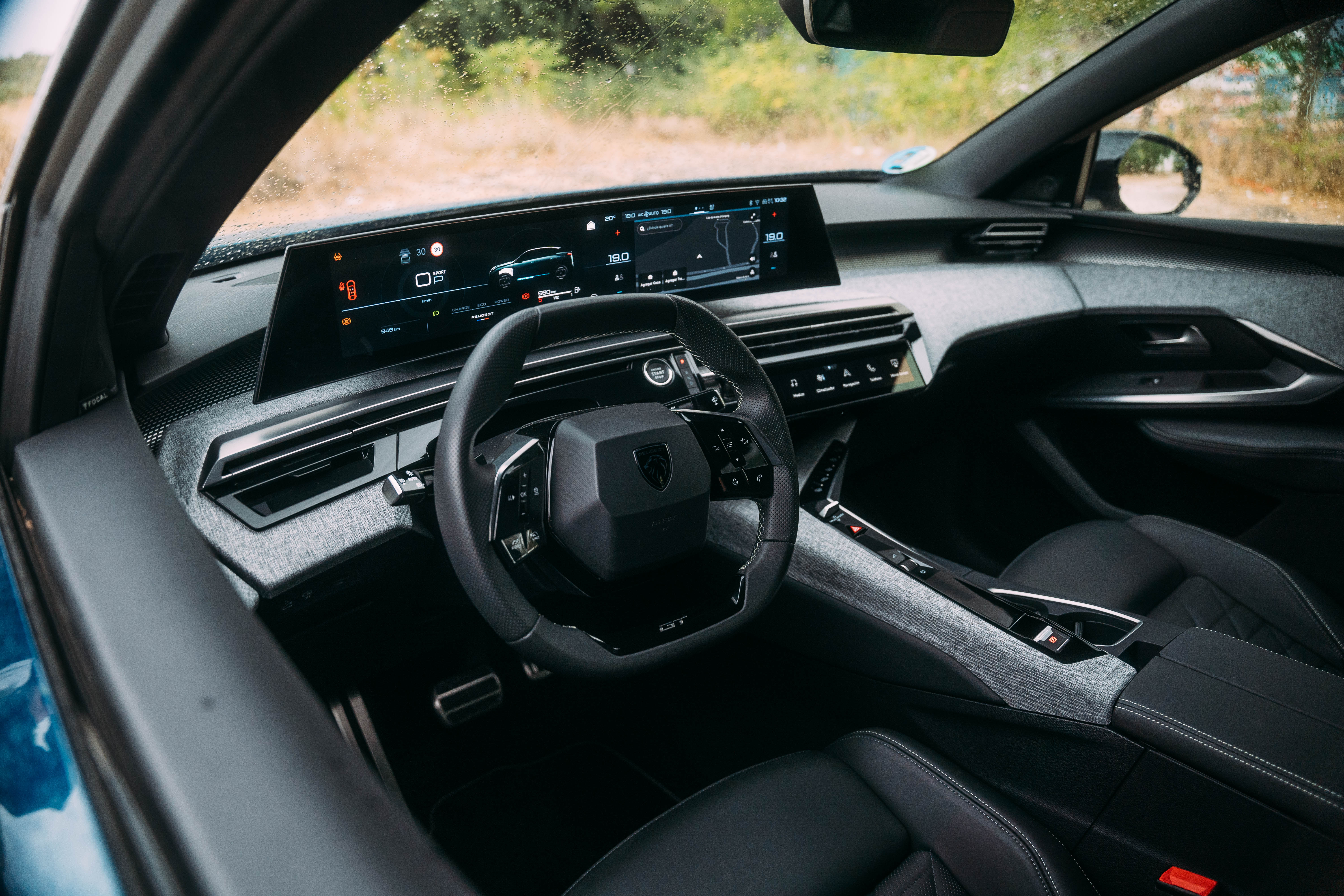 Peugeot 3008 Hybrid 2024