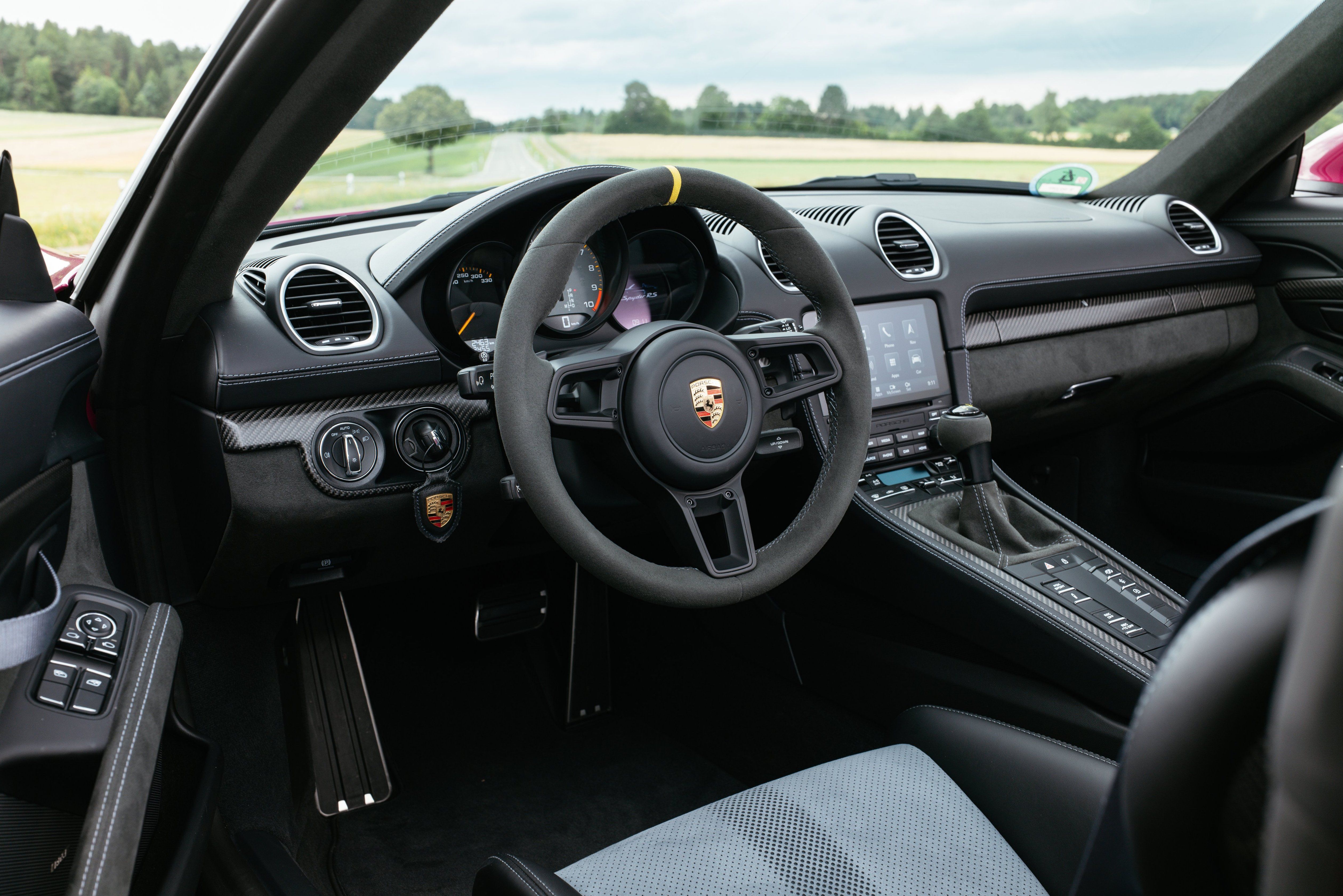 Porsche 718 Spyder RS 2024