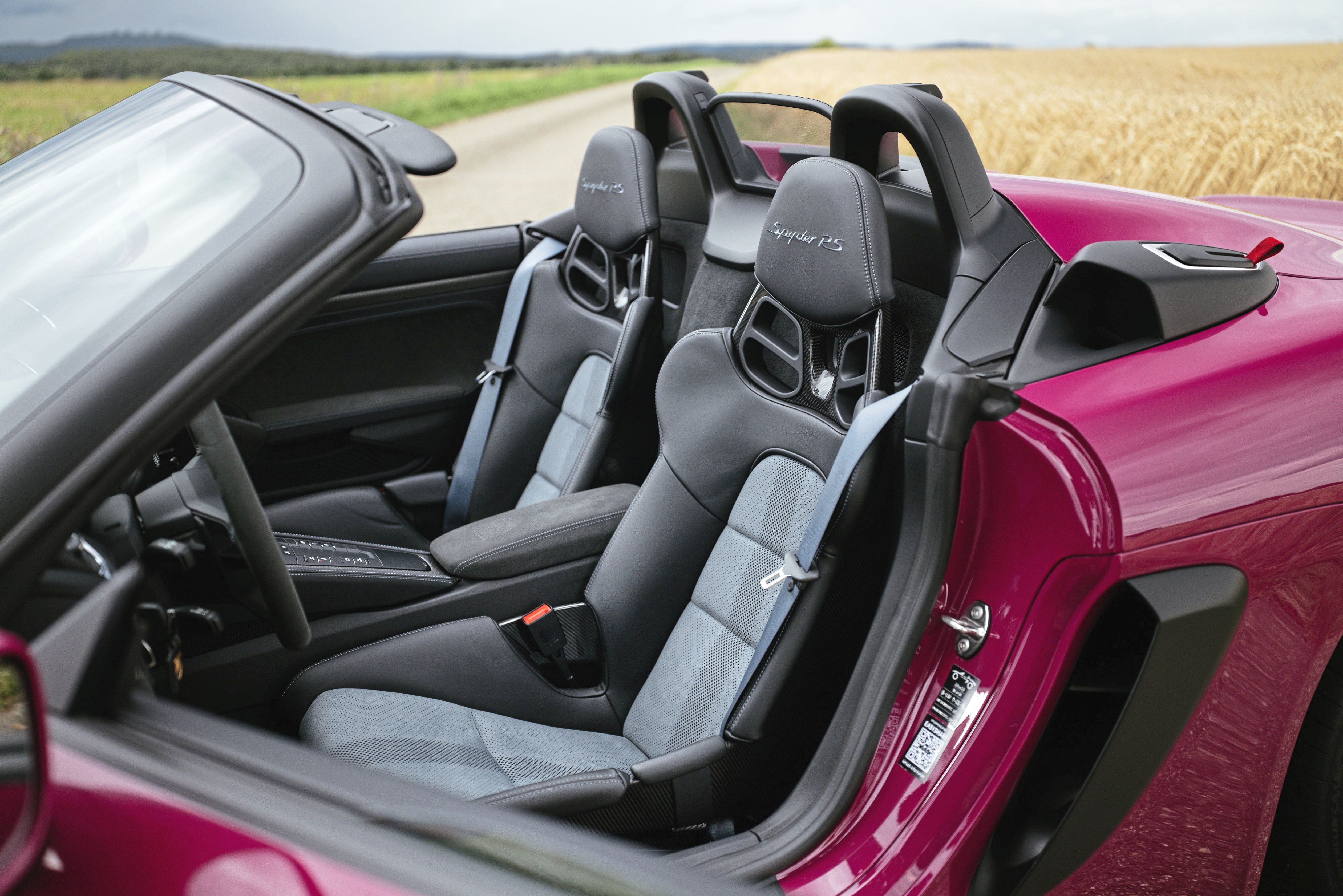 Porsche 718 Spyder RS 2024