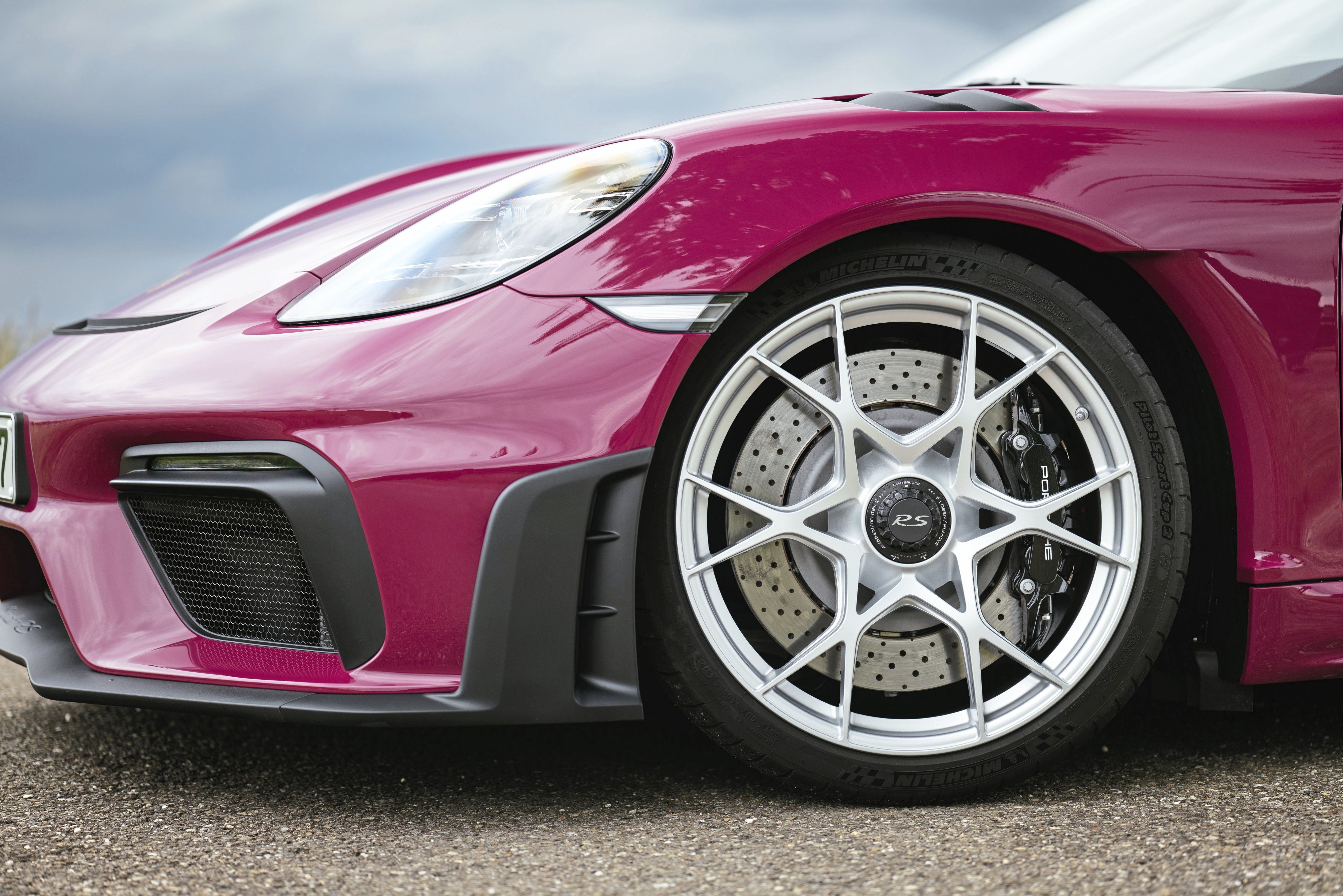 Porsche 718 Spyder RS 2024