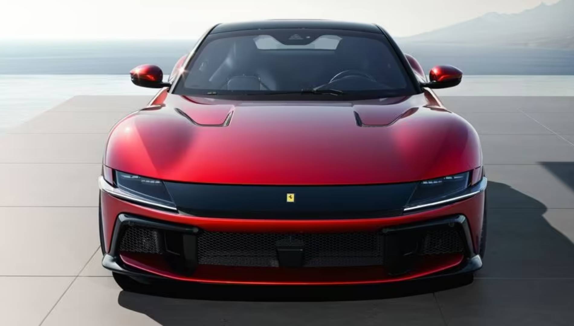Todo lo que sabemos del nuevo superdeportivo de Ferrari: descubre su fecha de presentación y motor. En la foto un 12Cilindri
