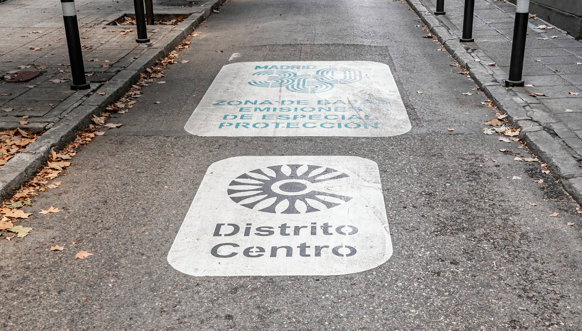 Tras el fallo contra la Zona de Bajas Emisiones de Madrid ¿siguen multando? Consultamos a un abogado