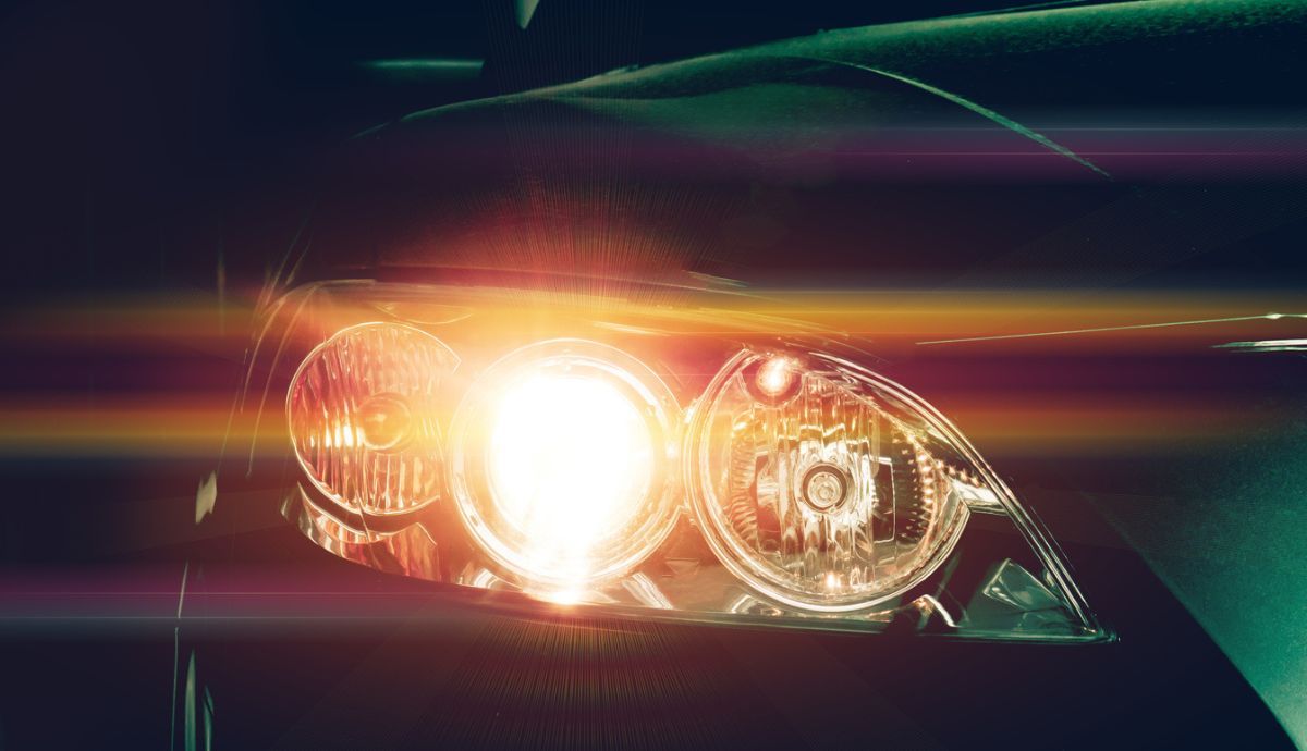 Regular la altura de las luces del coche