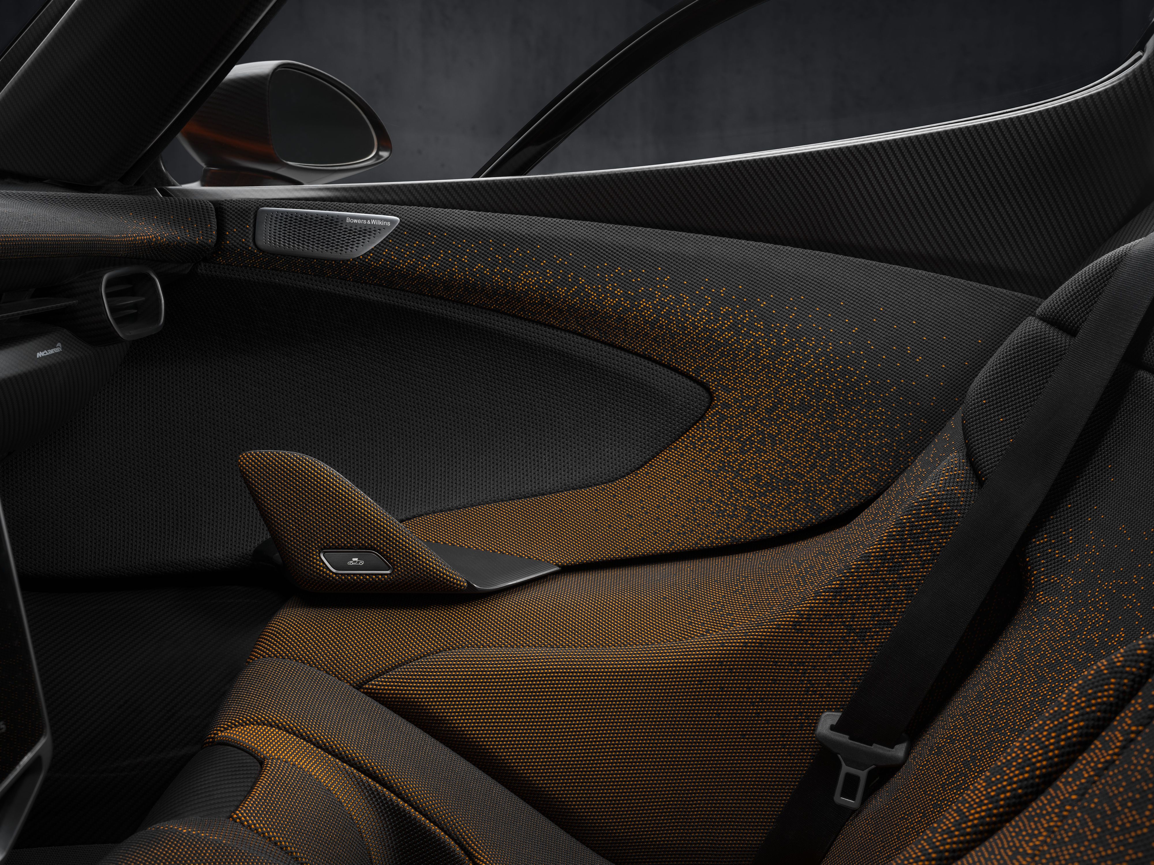 Mclaren W1 2024
