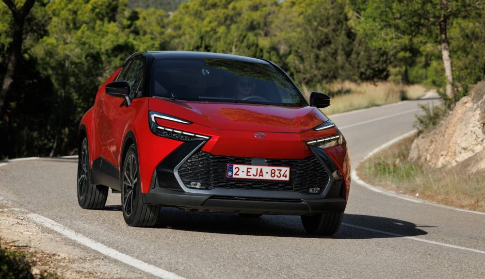 Es un de los SUV más vendidos del mercado y ahora Toyota lo ofrece con 7.000 euros de descuento Es un de los SUV más vendidos del mercado y ahora Toyota lo ofrece con 7.000 euros de descuento