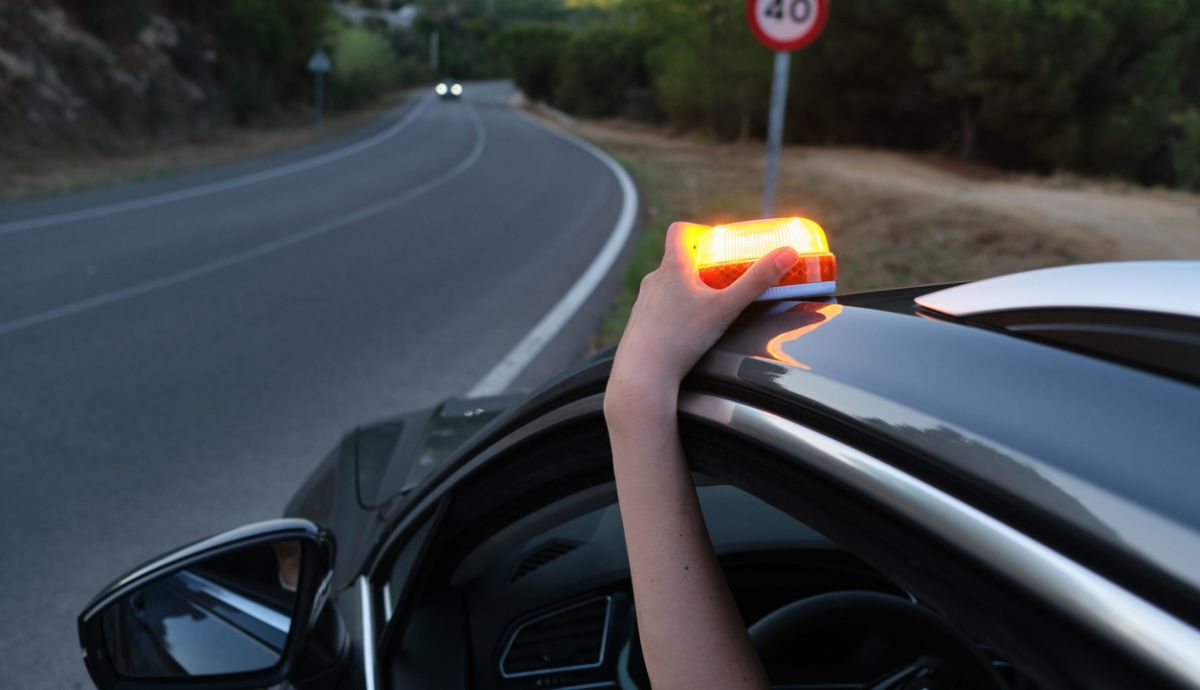 Baliza para coche con geolocalización