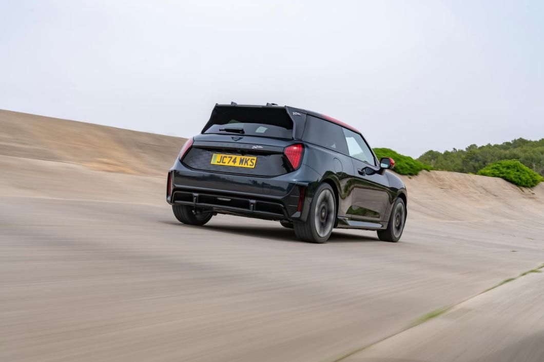 Mini John Cooper Works Electric 2024