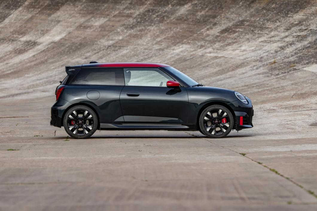 Mini John Cooper Works Electric 2024