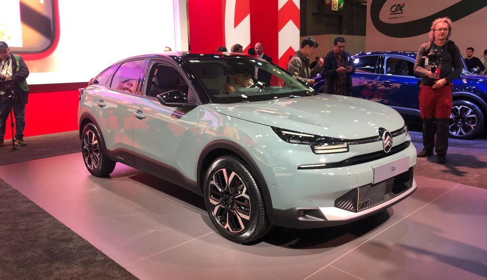 Los Citroën C4 y C4 X actualizan su imagen para revitalizar sus ventas