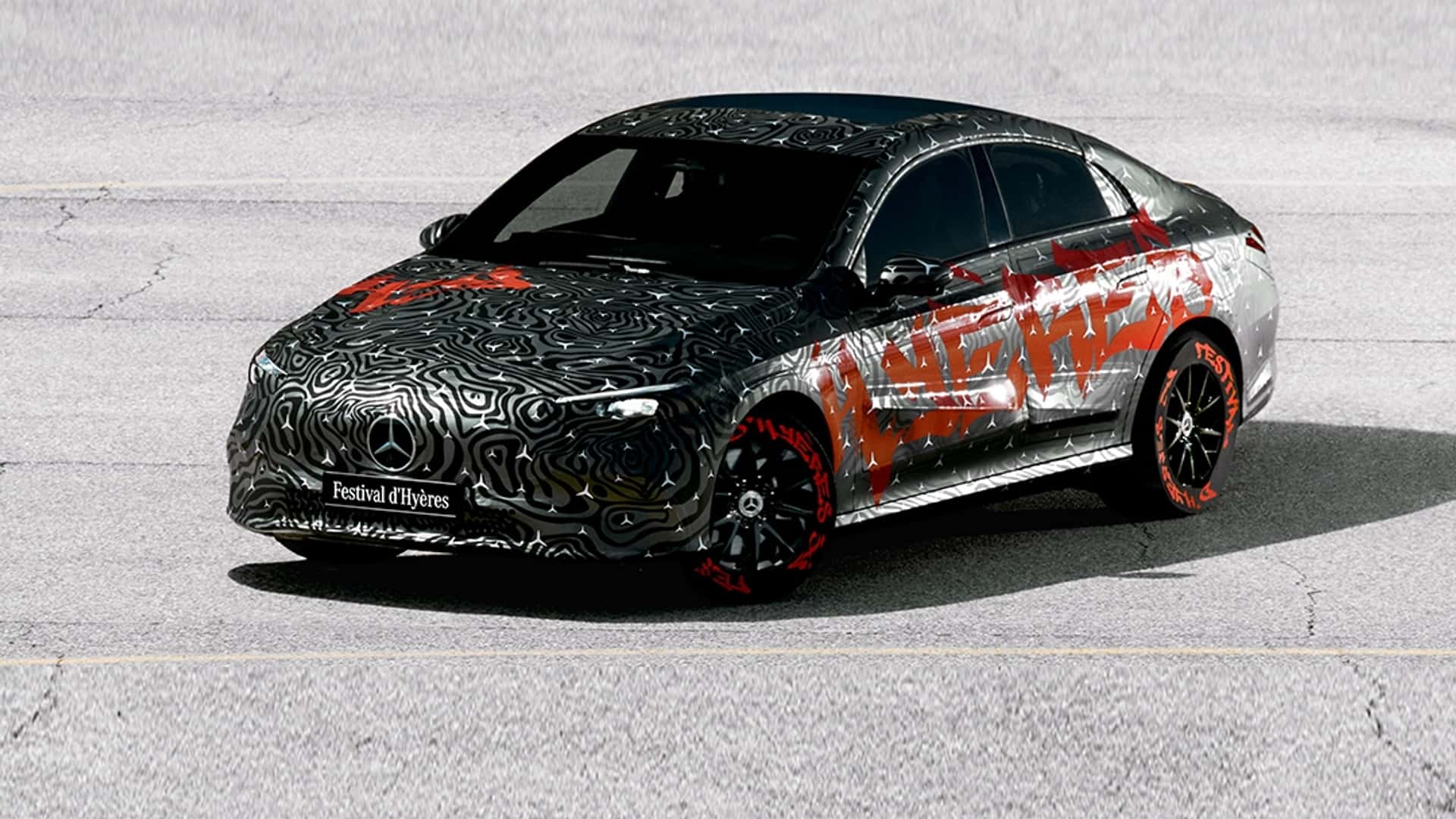 Mercedes CLA teaser 2025