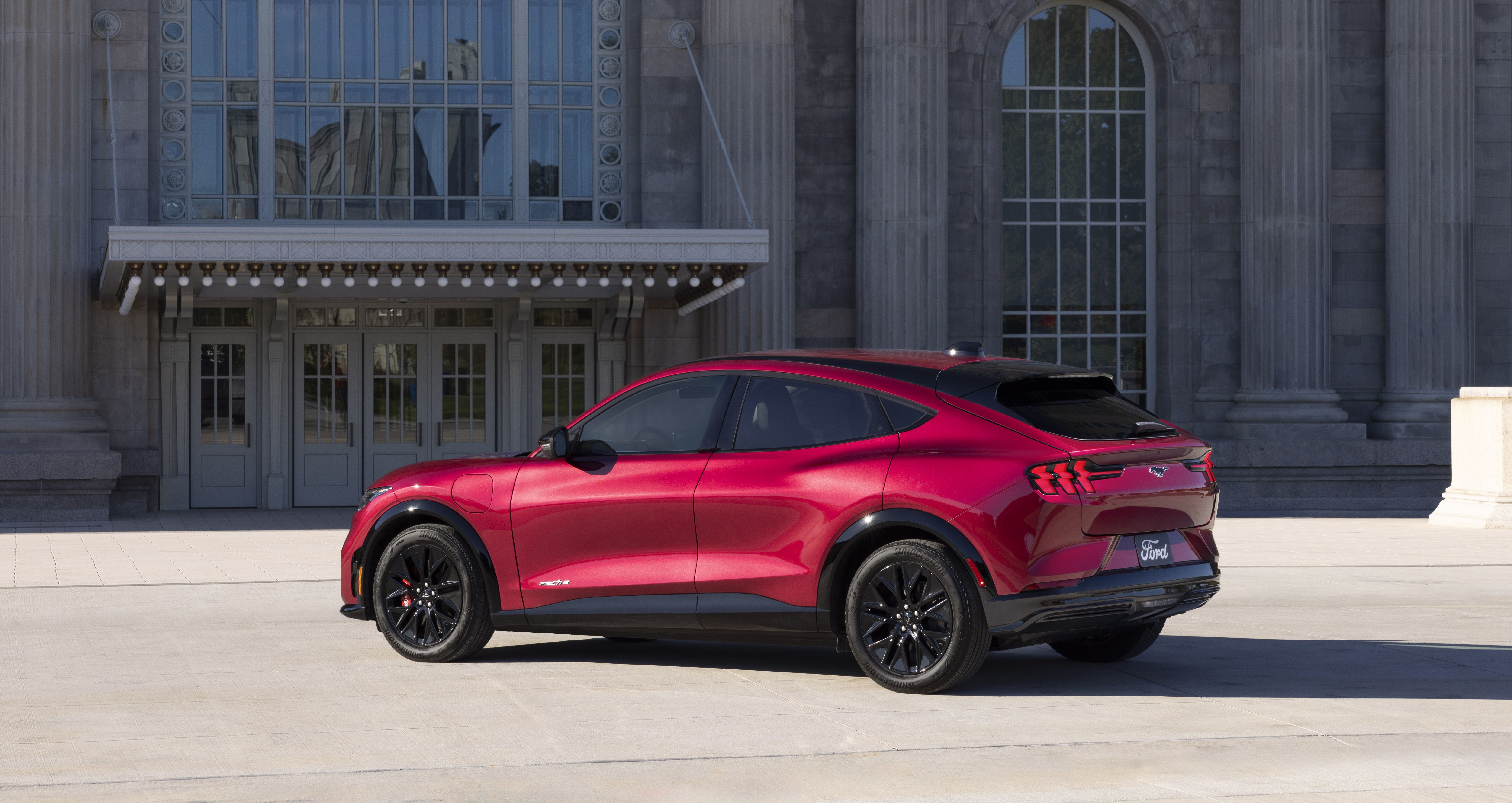 Mustang Mach-E 2025
