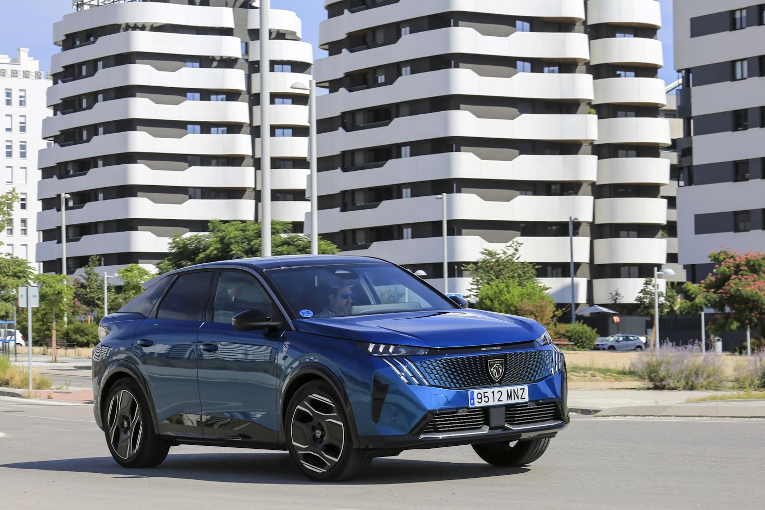 Peugeot E-3008 GT