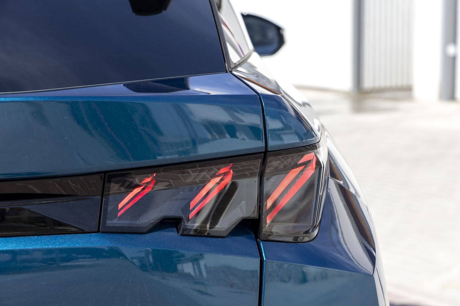 Peugeot E-3008 GT
