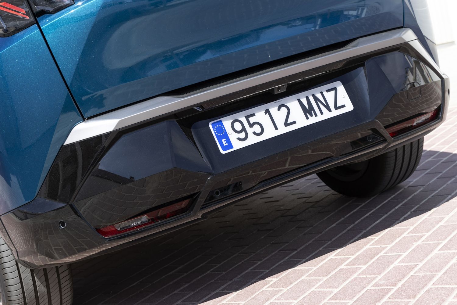 Peugeot E-3008 GT