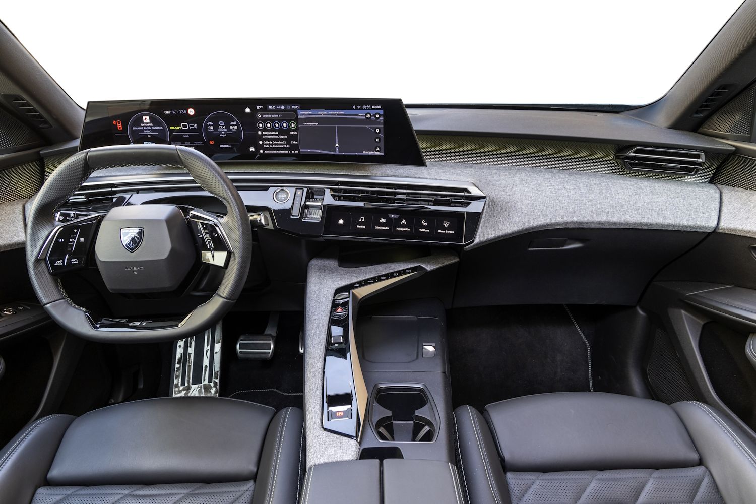 Peugeot E-3008 GT