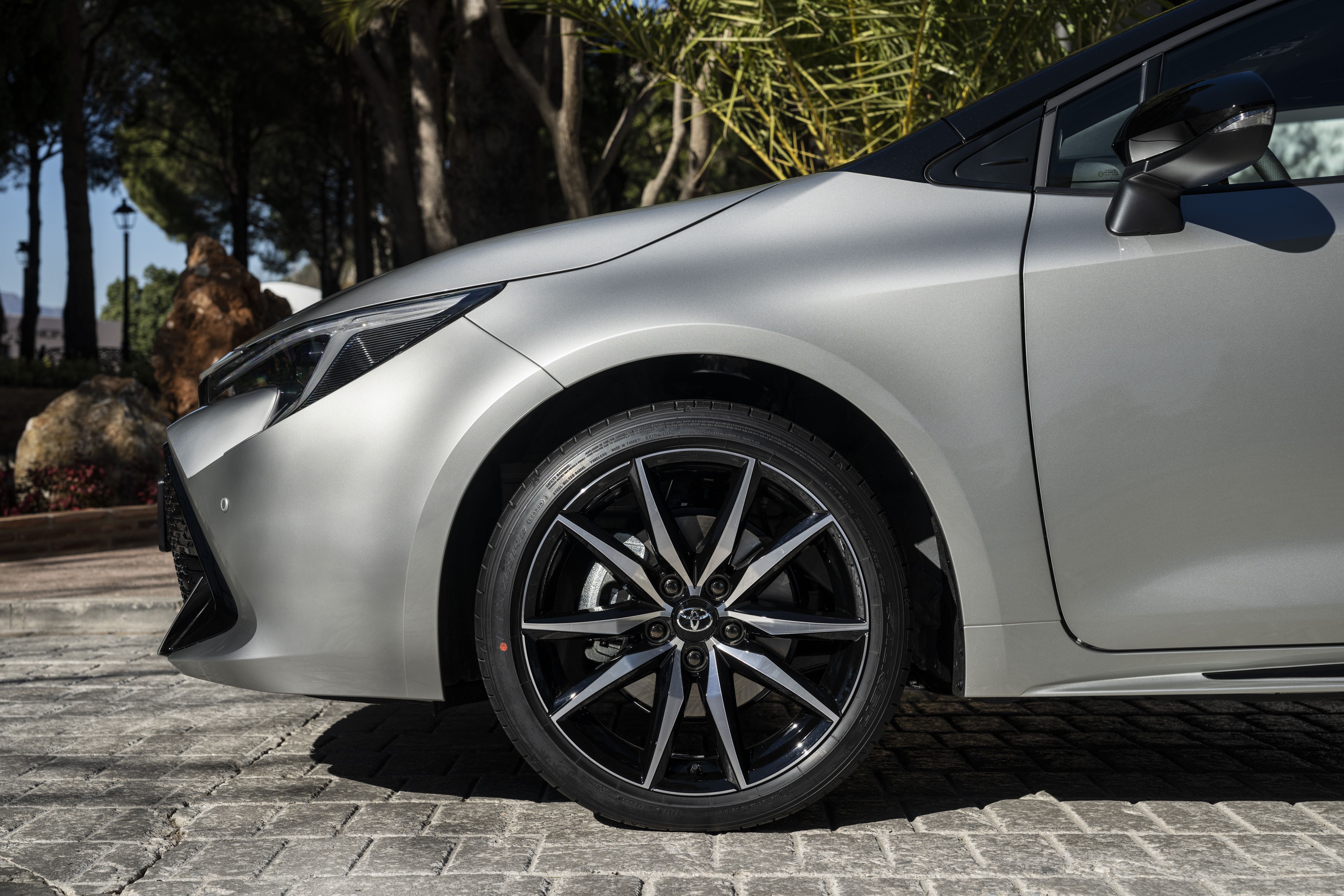 Toyota Corolla Touring Sports 200h GR Sport