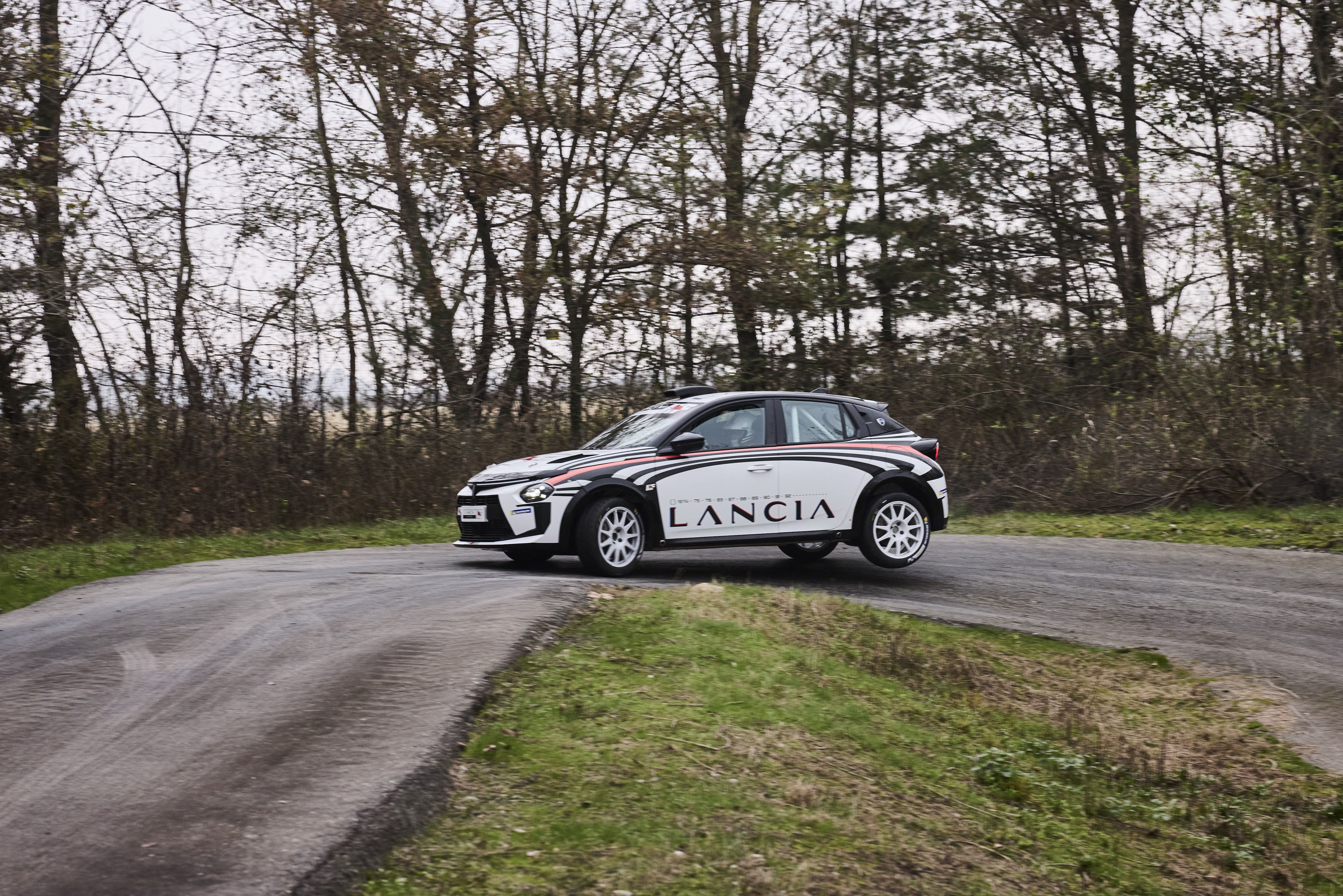 Lancia Ypsilon Rally4 HF 2024