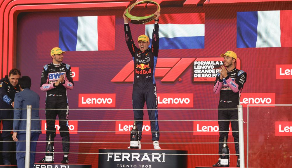 Verstappen da un golpe de autoridad al ganar el lluvioso y loco Gran Premio de Sao Paulo Verstappen da un golpe de autoridad al ganar el lluvioso y loco Gran Premio de Sao Paulo