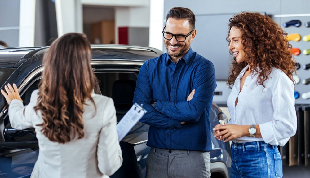 Octubre cierra otra vez con un aumento en la venta de coches, mientras Toyota y el Sandero arrasan