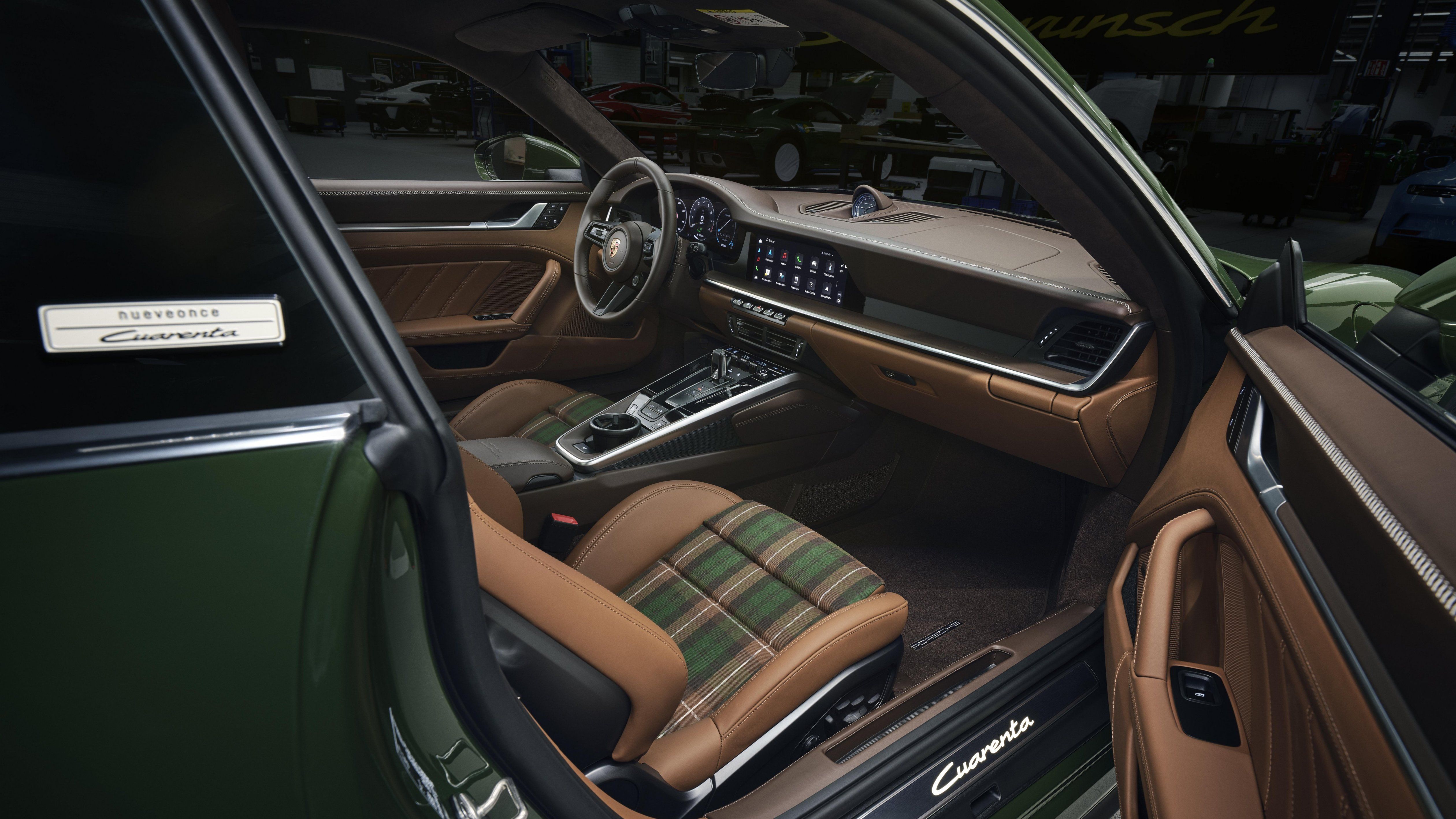 Porsche 911 Cuarenta Edition