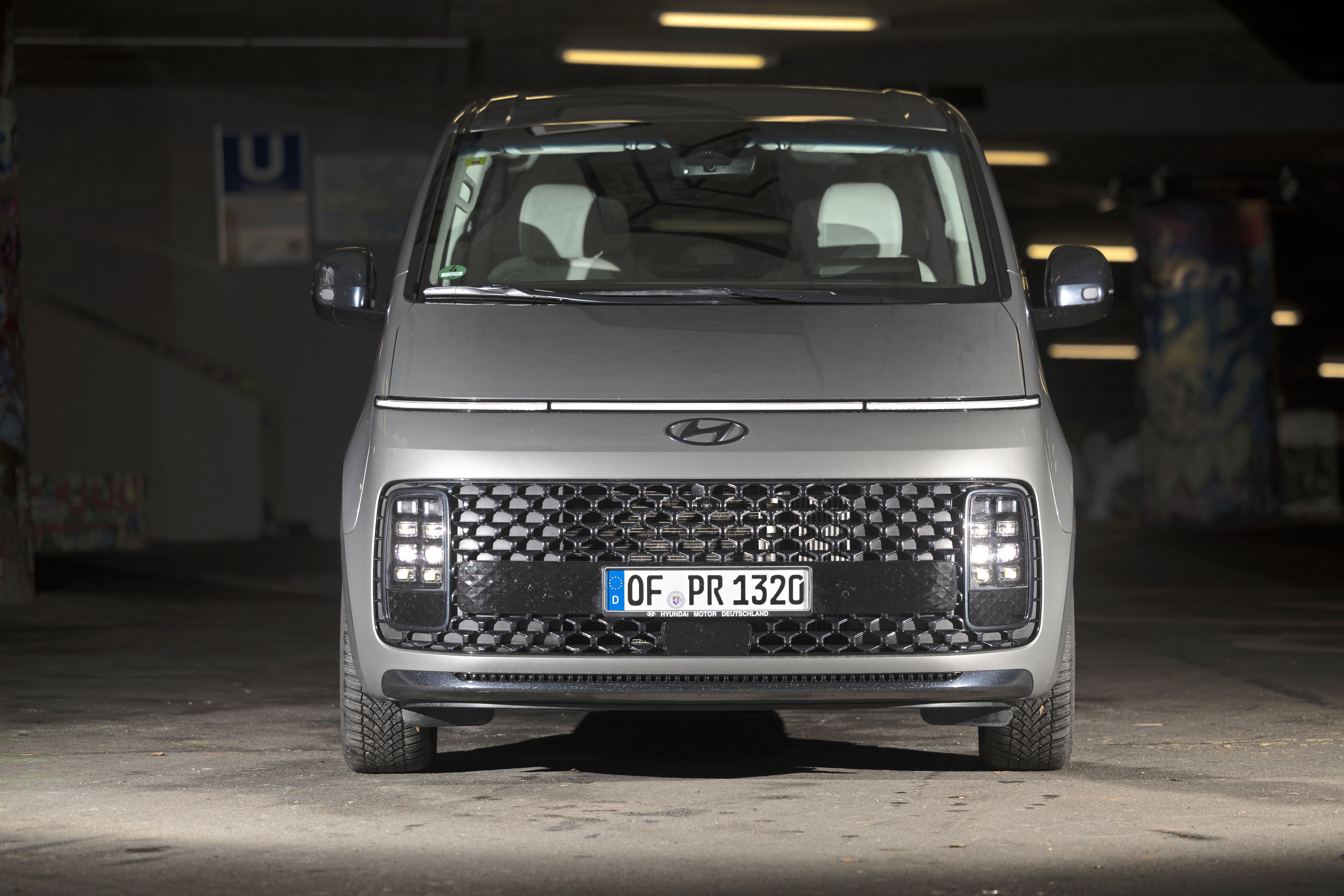 Hyundai Staria