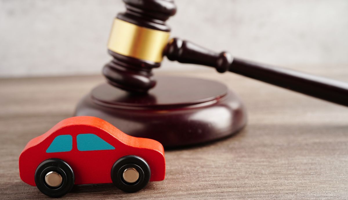 Cómo saber si un coche tiene cargas online gratis