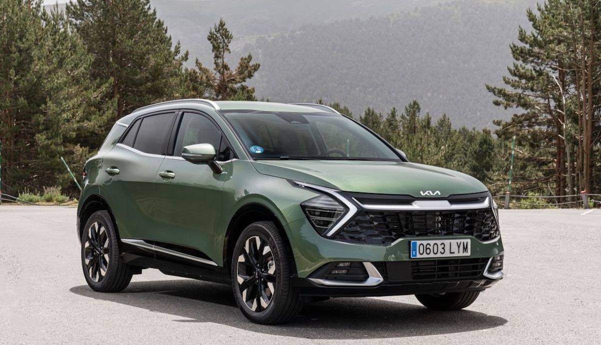 Este es el SUV híbrido que arrasa hoy en ventas y el coche etiqueta ECO más recomendable del momento