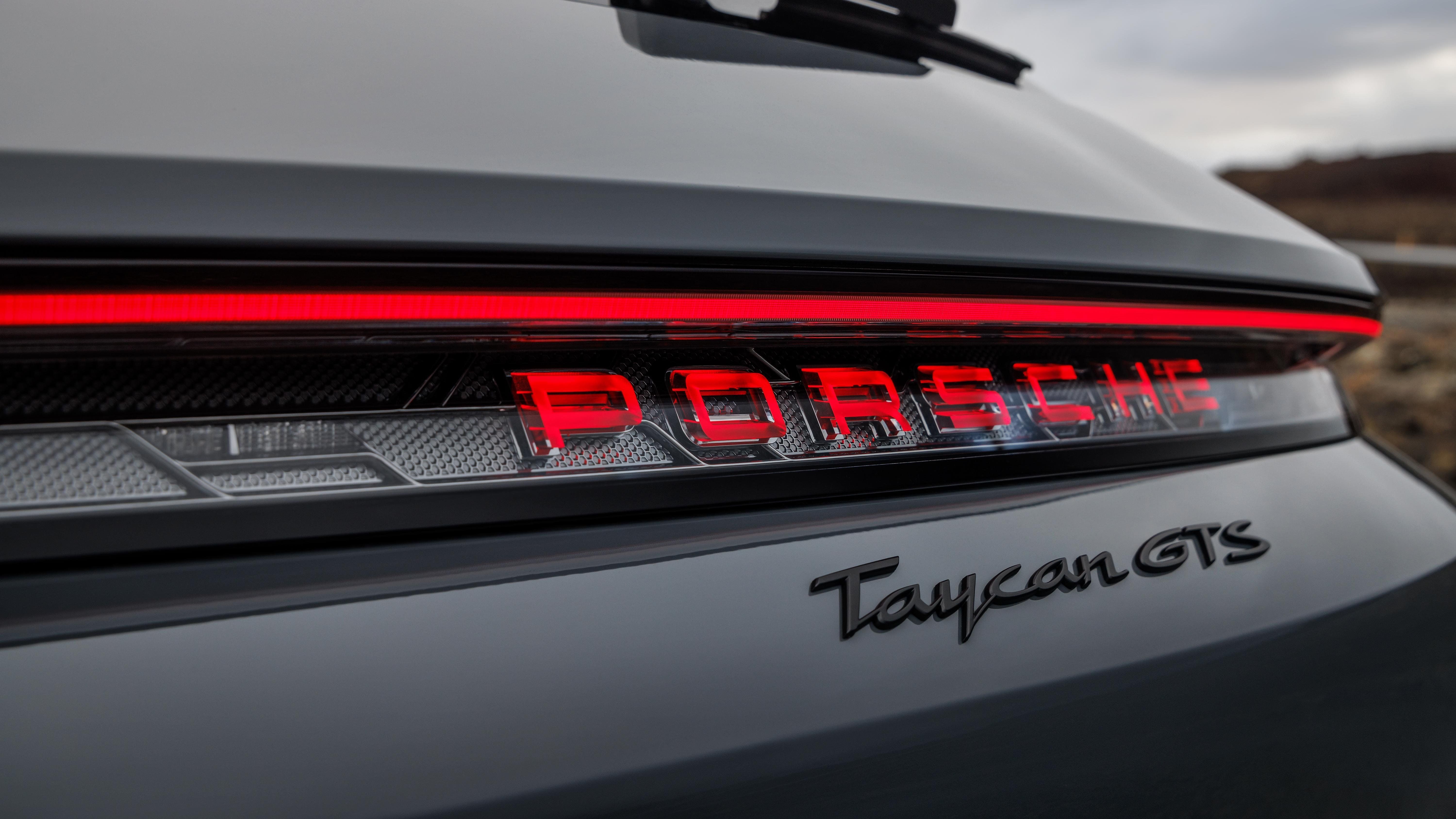 Porsche Taycan GTS Sport Turismo