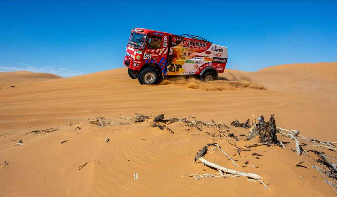 Los camiones del Dakar son muy característicos Los camiones del Dakar son muy característicos