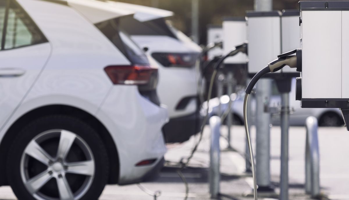 El mal futuro que le espera a los vehículos eléctricos y a las marcas de coches en Europa