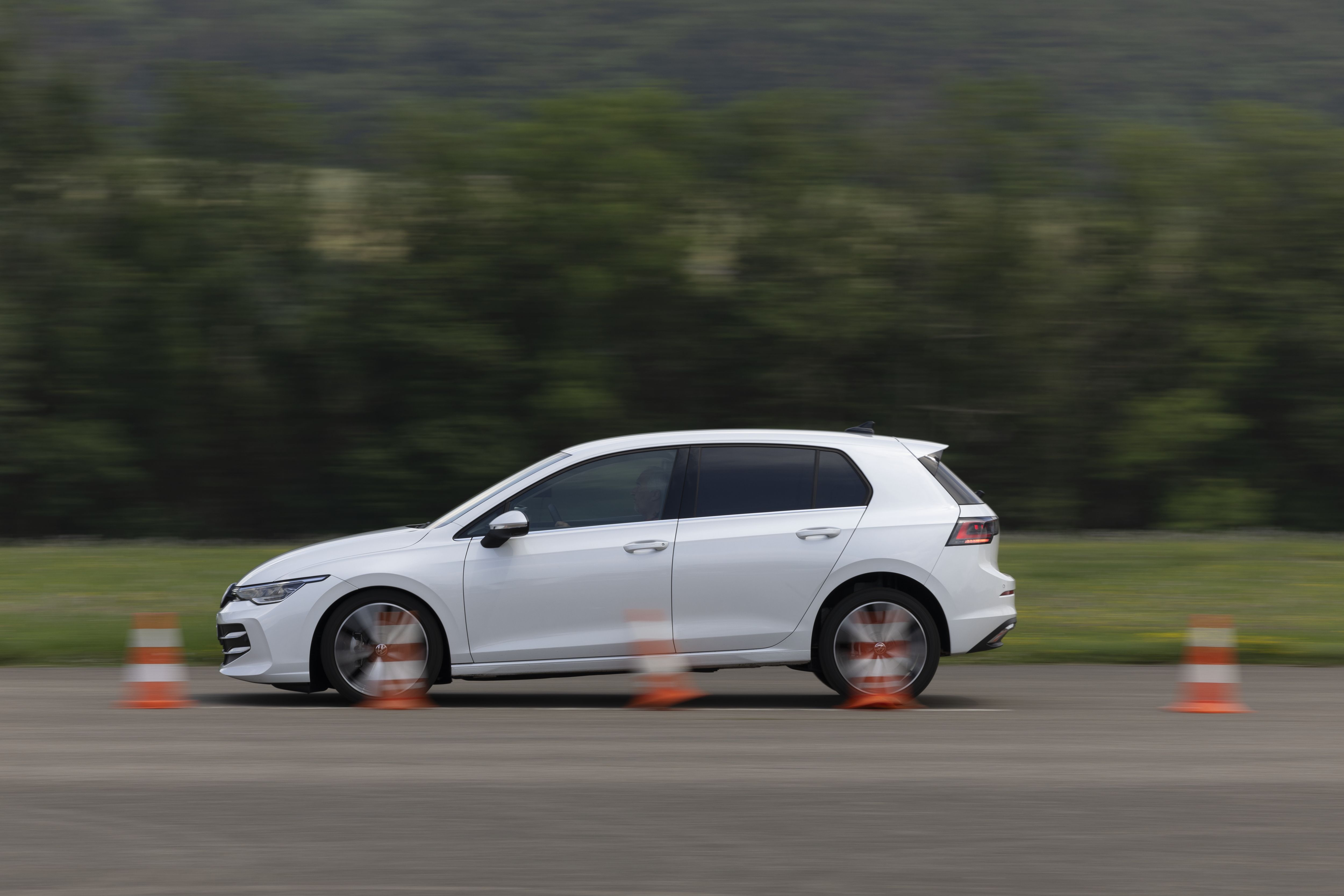 VW Golf 1.5 eTSI 