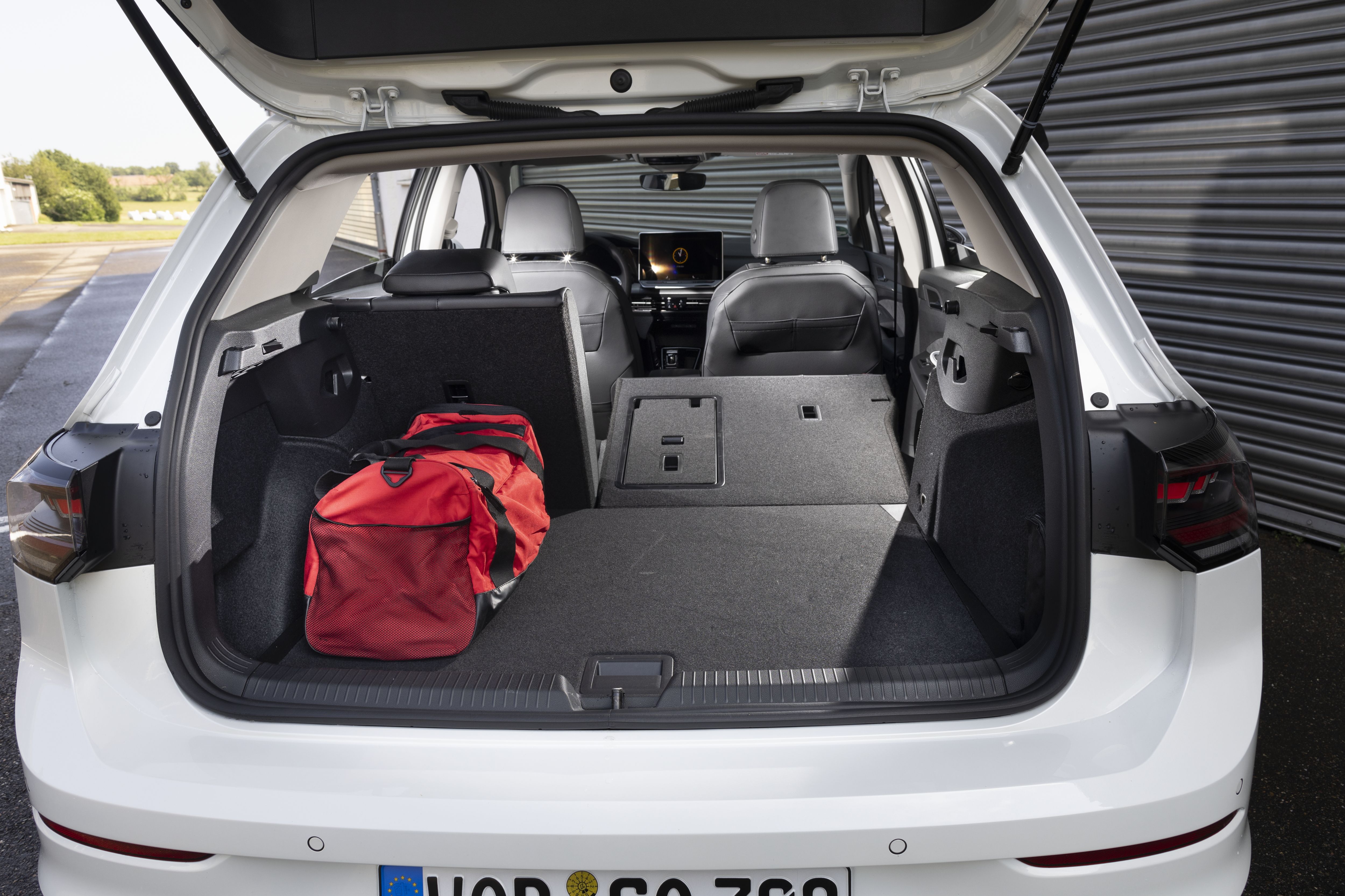 VW Golf 1.5 eTSI 