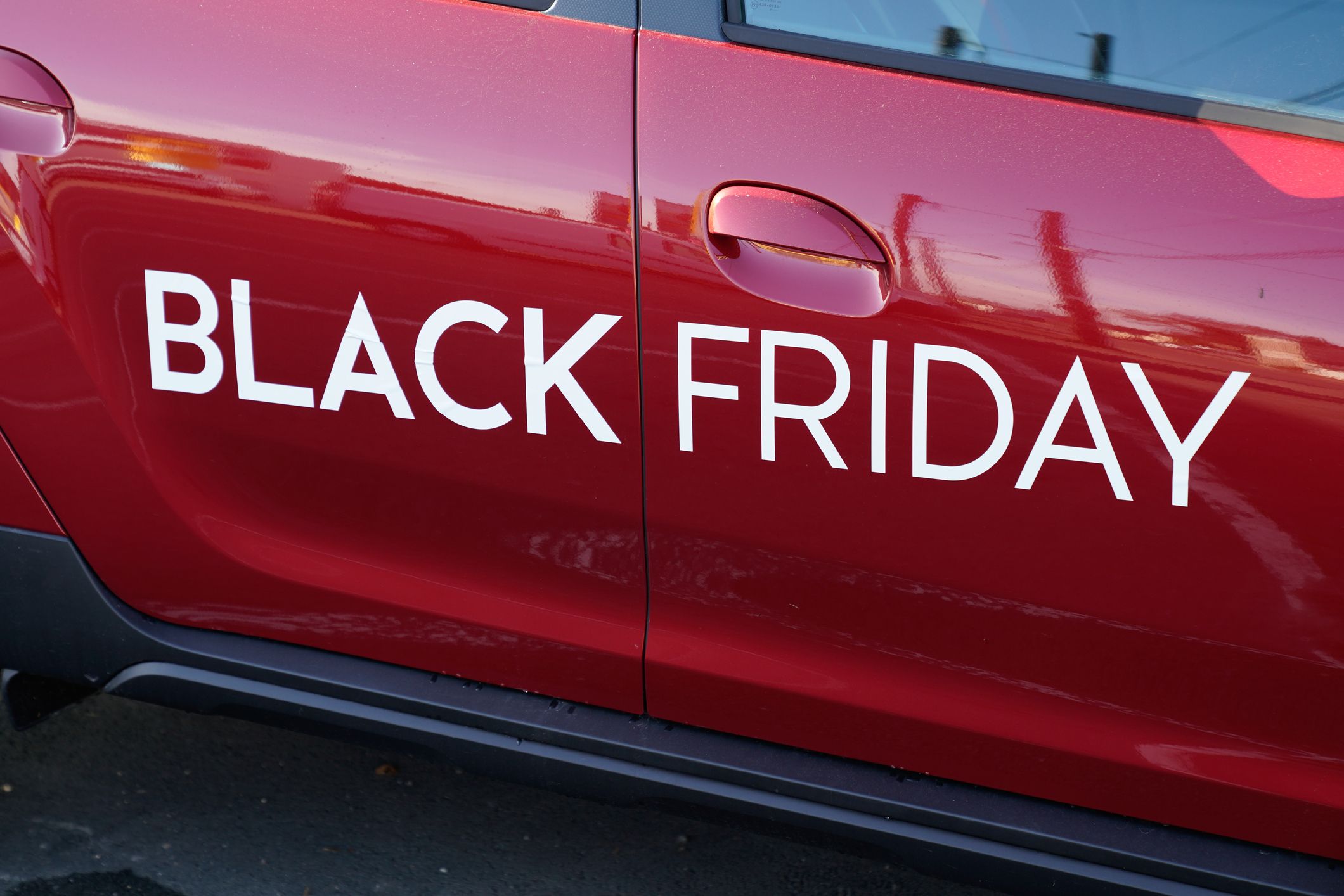 Repasamos todos los descuentos de las marcas de coches que podrás encontrar en el Black Friday 2024
